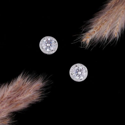 Round Solitaire Halo Diamond Earring, Occasion : Party Wear