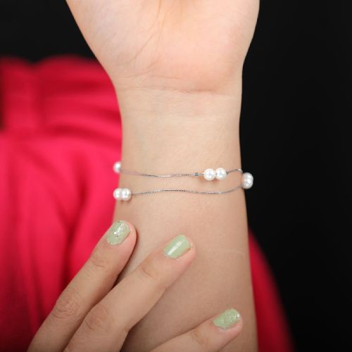 Swing With Necklace and Bracelet Unique Pearl Design