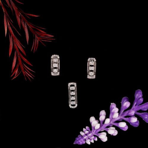 Unique Diamond Pendent Set Neckless, Packaging Type : Plastic Packet, Paper Box