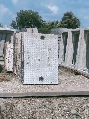 18x24 Inch Medium Duty RCC Chamber Cover