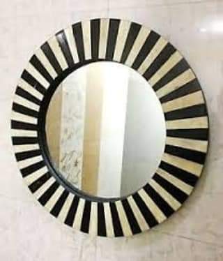 Resin Wood Mirror, For Household, Hotels, Bathroom, Packaging Type : Carton Box