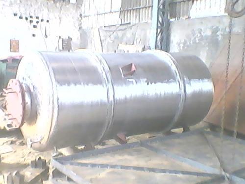 Cylindrical Stainless Steel Horizontal Storage Tank, For Industrial, Feature : High Quality, Shiny Look