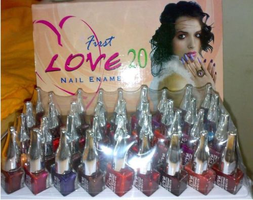 Love 20 Nail Enamel, Packaging Type : Glass Bottle