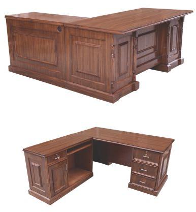 Plain Wooden Office Table, Shape : Rectangular