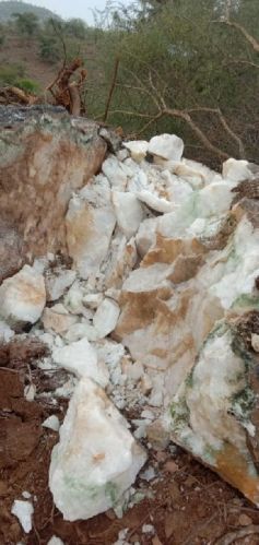 B Grade Quartz Lumps, Packaging Type : Jumbo Bag