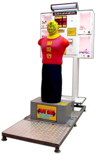 The De-Stressors Punching Arcade Game, For Amusement Park, Voltage : 220 V