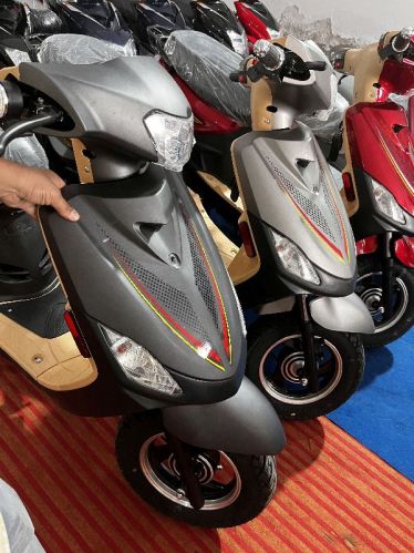 Nisco Electra Splash Electric Scooty, Voltage : 60 / 48 Volts