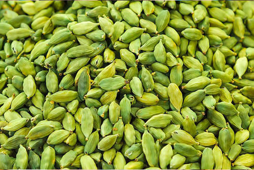 Polished Organic Green Cardamom, Certification : FSSAI Certified