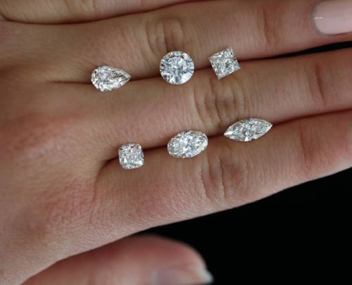 Common Cut Polished GIA Certified Diamonds, For Jewellery Use, Purity : VVS1, VVS2