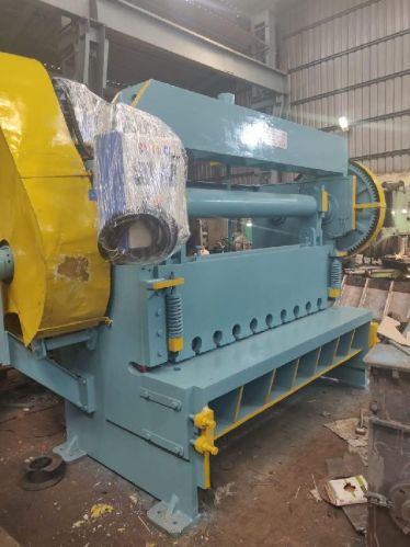 Hydraulic CNC Shearing Machine, Voltage : 440V