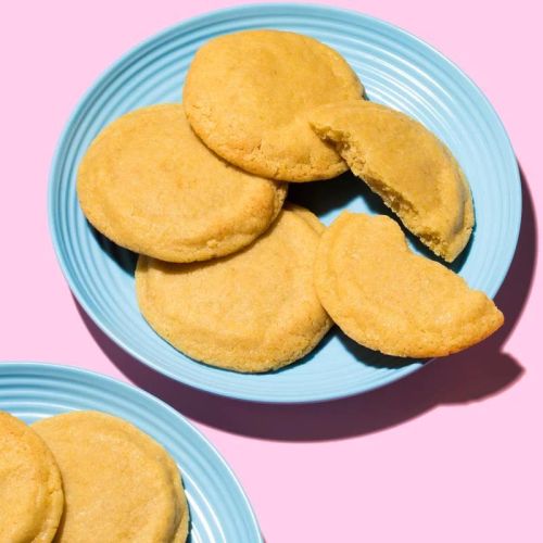 Round Crunchy Corn Cookies, For Direct Consuming, Taste : Sweet