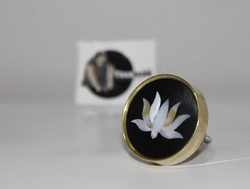 Round Mop Inlay Lotus Design Knob, For Cabinet Doors, Doors, Household, Length : 42 Mm