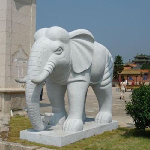 Polished Marble Elephant Statue, For Garden, Pattern : Carved