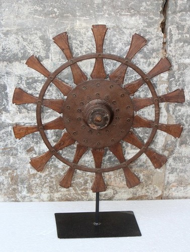 Wooden Wheel On Iron Stand, For Decorating Candle, Size : 10inch, 12inch, 14inch, 16inch