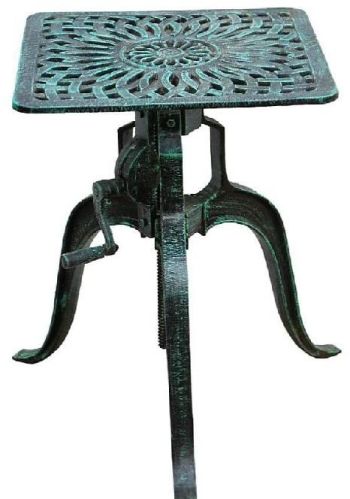 Cast Aluminium Square Grden Table, For Garden, Size : Standard