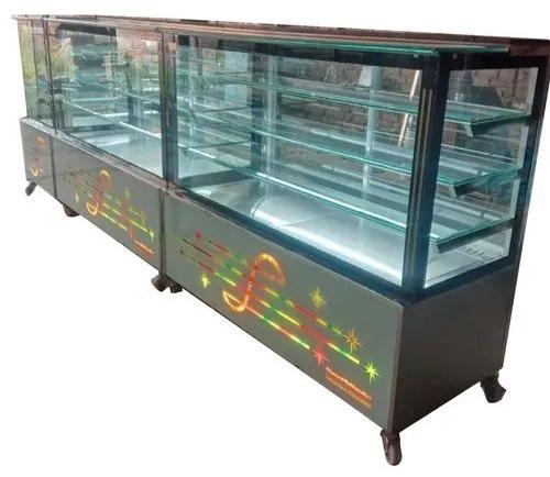 5 Feet Cake Display Counter, Voltage : 220V