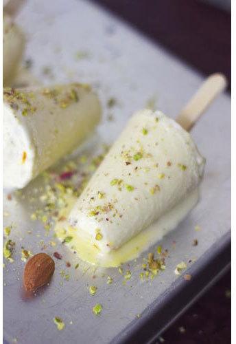 Pistachio Kulfi, Packaging Type : Carton