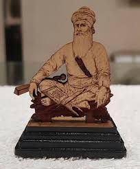 Wooden Guru Arjan Das Ji Statue, Size : 8feet