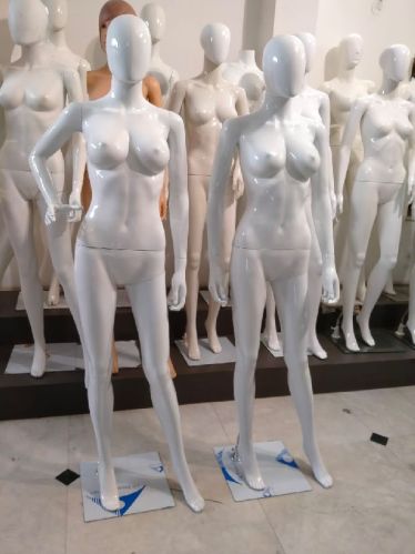White Glossy Female Mannequin, For Fashion Display, Style : Standing