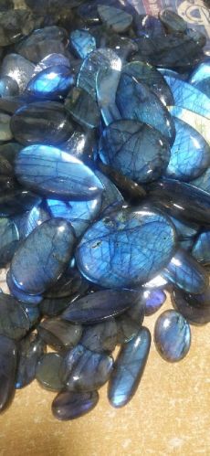 Polished Blue Flash Labradorite Gemstone, For Jewellery, Feature : Anti Corrosive, Colorful Pattern