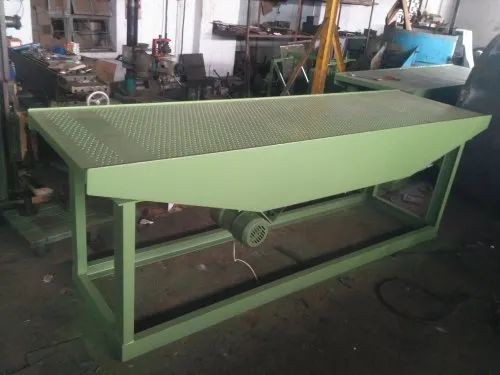 Paver Block Vibrator Table Machine