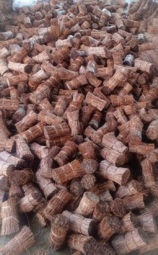 Natural Palmyra Fibre, For Industrial, Grade : Export