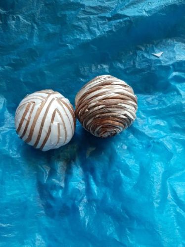 Round Sola Chips Ball, For Decoration, Feature : Good Quality, Pure Leather