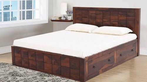 Polished Wooden Storage Bed, Length : 70 Inches, 72 Inches, 74 Inches