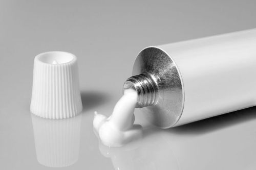 Fusidic Acid Cream, Color : White