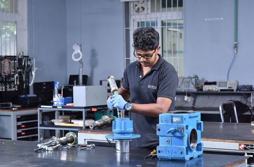 Vanquish Core Advanced HPLC System Repairing Services