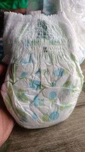 Polished Plain Glass New Born Baby Diapers, Feature : 12 HR Apjus Manent