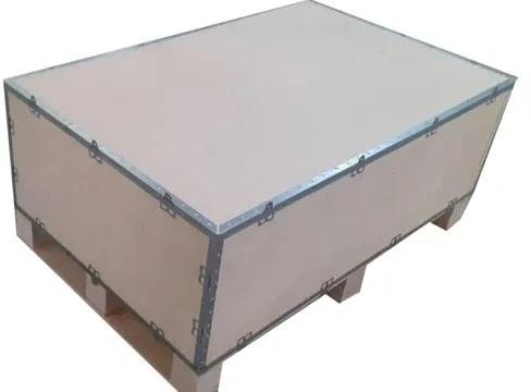 Polished Nailless Plywood Box, For Goods Packaging, Shape : Rectangular