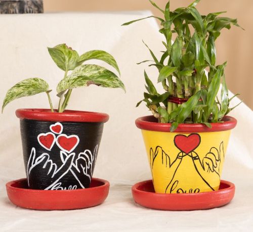 Polished Clay Fresh Valentine Gifts, For Decorating Flower, Outdoor Decoration, Plantation, Style : Modern
