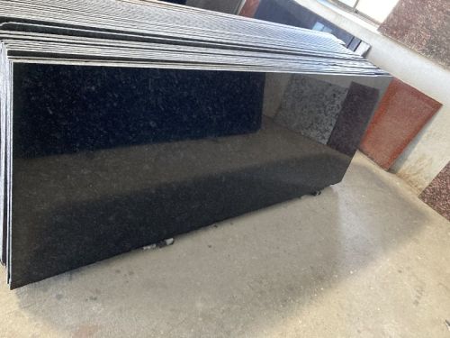 Granite slabs, Surface Finishing : Polished