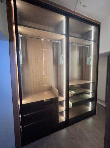 Wardrobe With Profile Shutter, For Home Use, Width : Customized