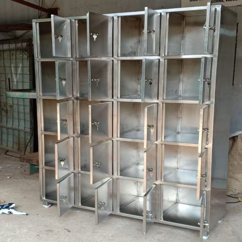 Polished Stainless Steel Locker, For Home Use, Offiice Use, Safety Use, School, Feature : Durable