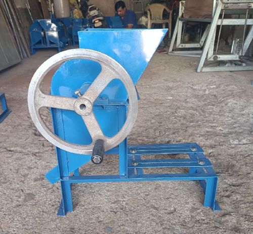 Motorized Groundnut Shelling Machine, Color : Blue