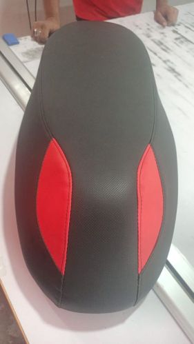 Scooter Perfo Plus Red & Black With Lamination Seat Cover