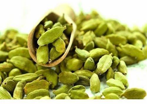 Raw Natural Green Cardamom, For Cooking, Purity : 99.9%