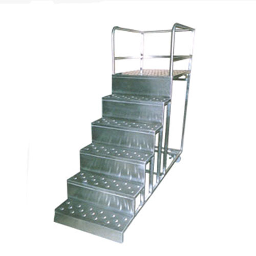 SIlver Scoya Trolley Step Ladder, For Pharma / Chemicals / API