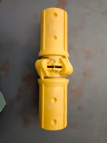 Yellow Polished Pastic Hose Coupling, For Hydraulic Pipe