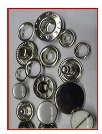 Golden Round Brass Snap Fasteners Buttons, For Garments, Packaging Type : Box