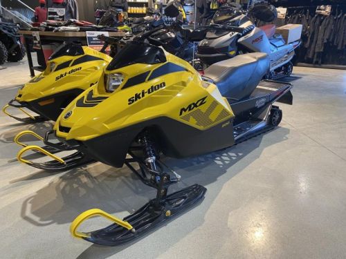 New 2023 Ski-Doo MXZ 200, Certification : ISO 9001:2008