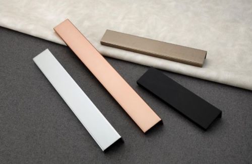 M-1018 Levish Shine Profile Handle, For Door Fittings, Style : Modern