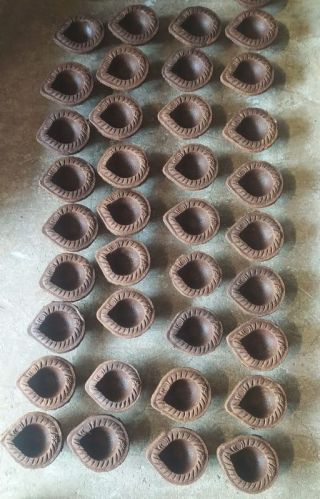 Handmade Cow Dung Diya, Feature : Moisture Proof, Safe To Use