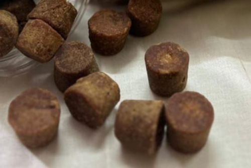 Sam Impex Brownish Palm Jaggery Cubes, For Tea, Sweets, Medicines, Packaging Type : Customized Packaging