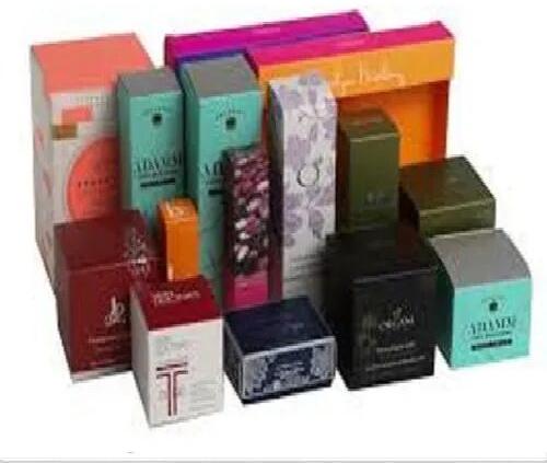 Plastic Cosmetic Packaging Boxes