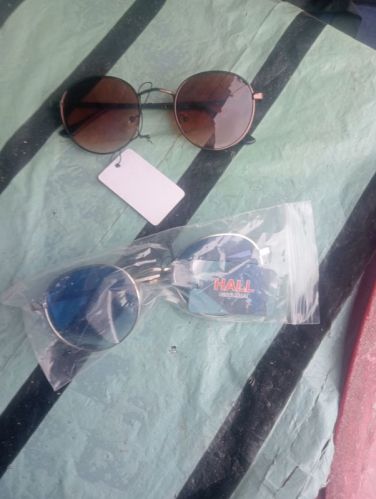 Metal / Plastic Sun Glasses, Feature : Eco Friendly, Lite Weight, Long Life