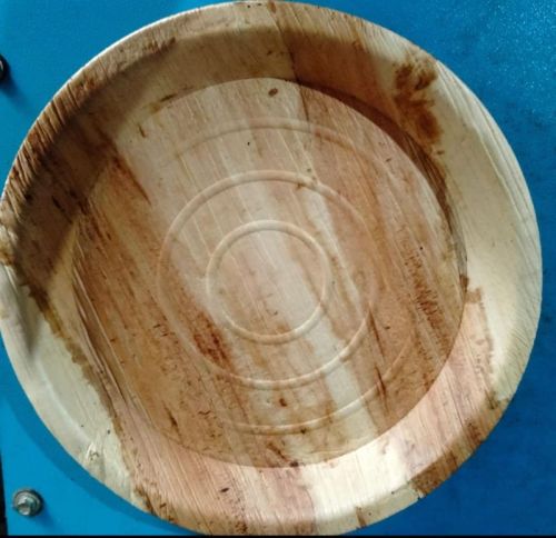 Light Brown Round Wood Areca Plates, For Serving Food, Feature : High Strength, Fine Finish