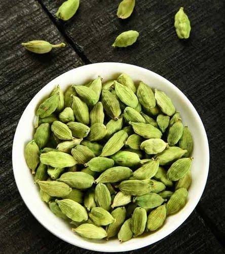 Green Organic Cardamom, For Spices, Grade Standard : Food Grade